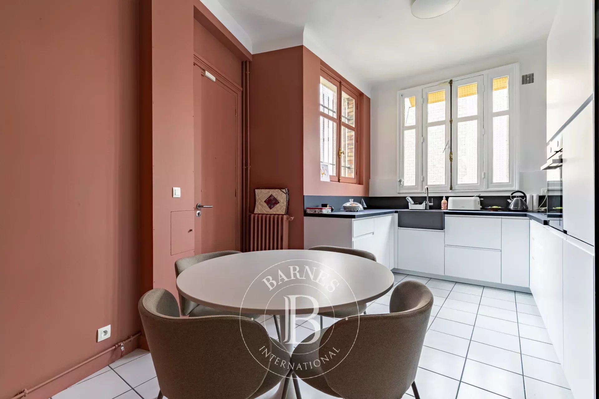Paris  - Apartment 3 Bedrooms - picture 12