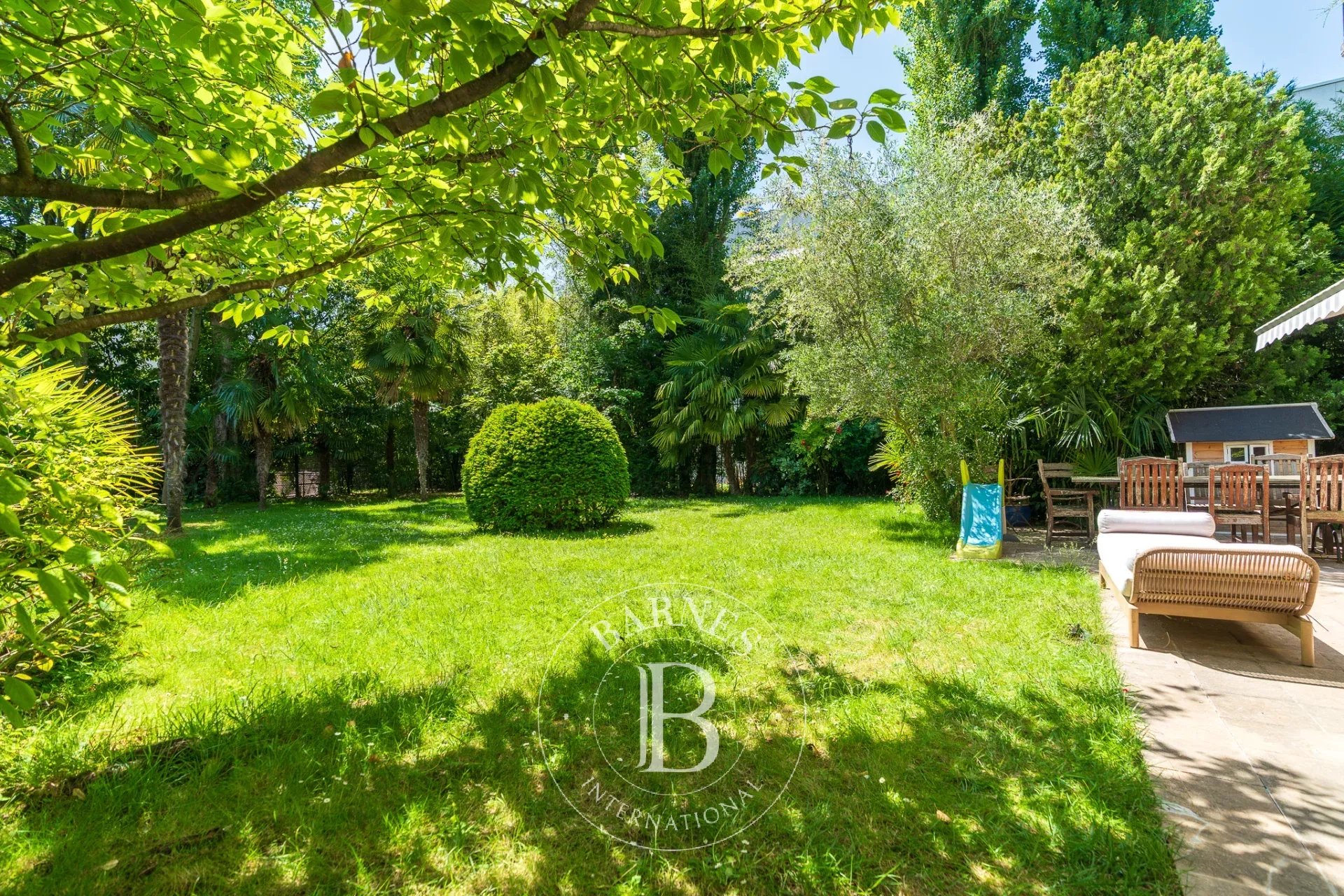 Apartment Neuilly-sur-Seine  -  ref 87033390 (picture 2)
