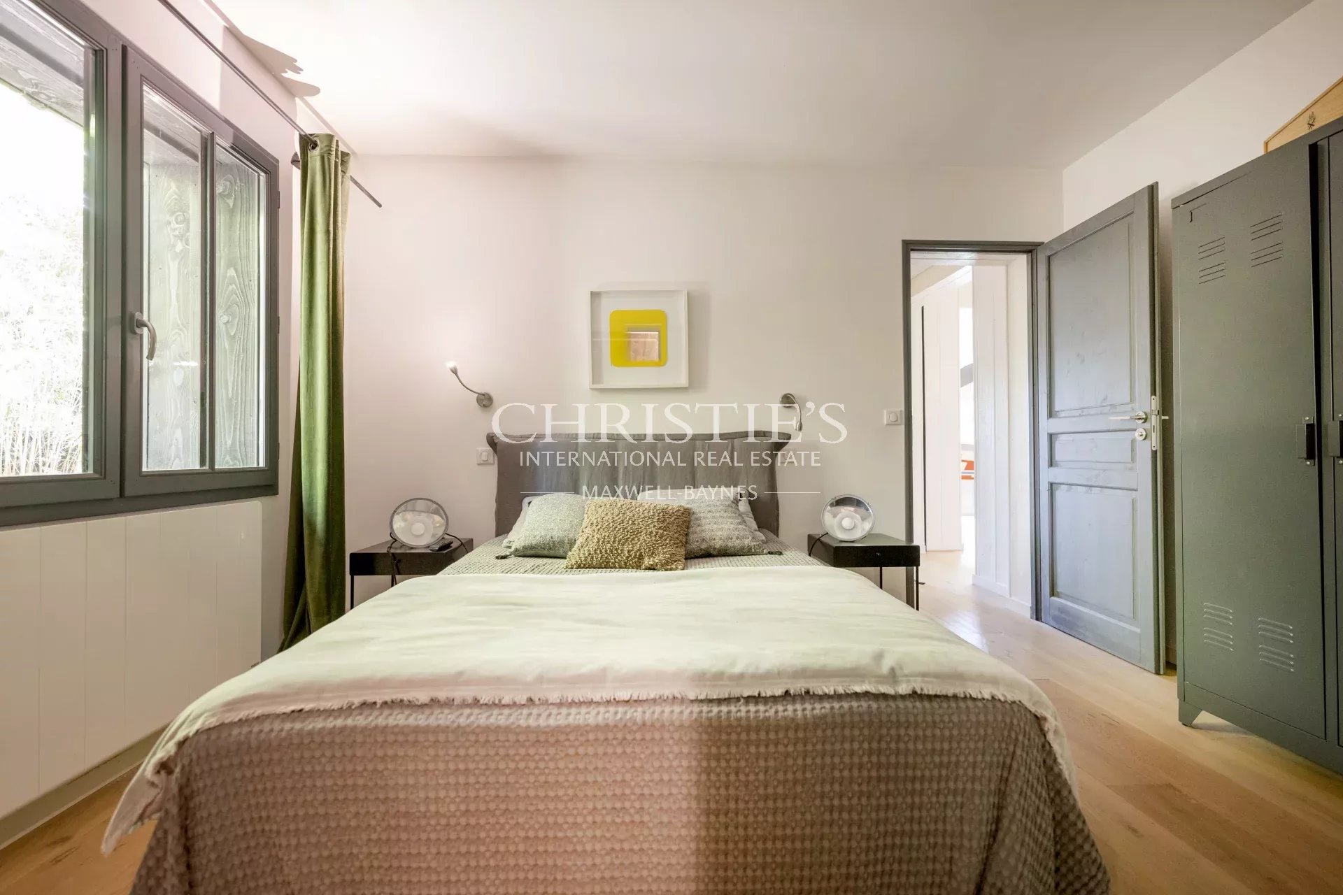 5 Bedroom Villa/Townhouse's Image 9