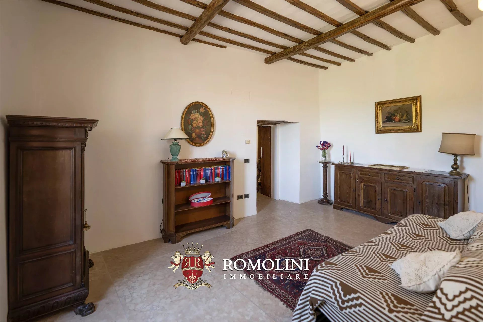5 Bedroom Villa/Townhouse's Image 36