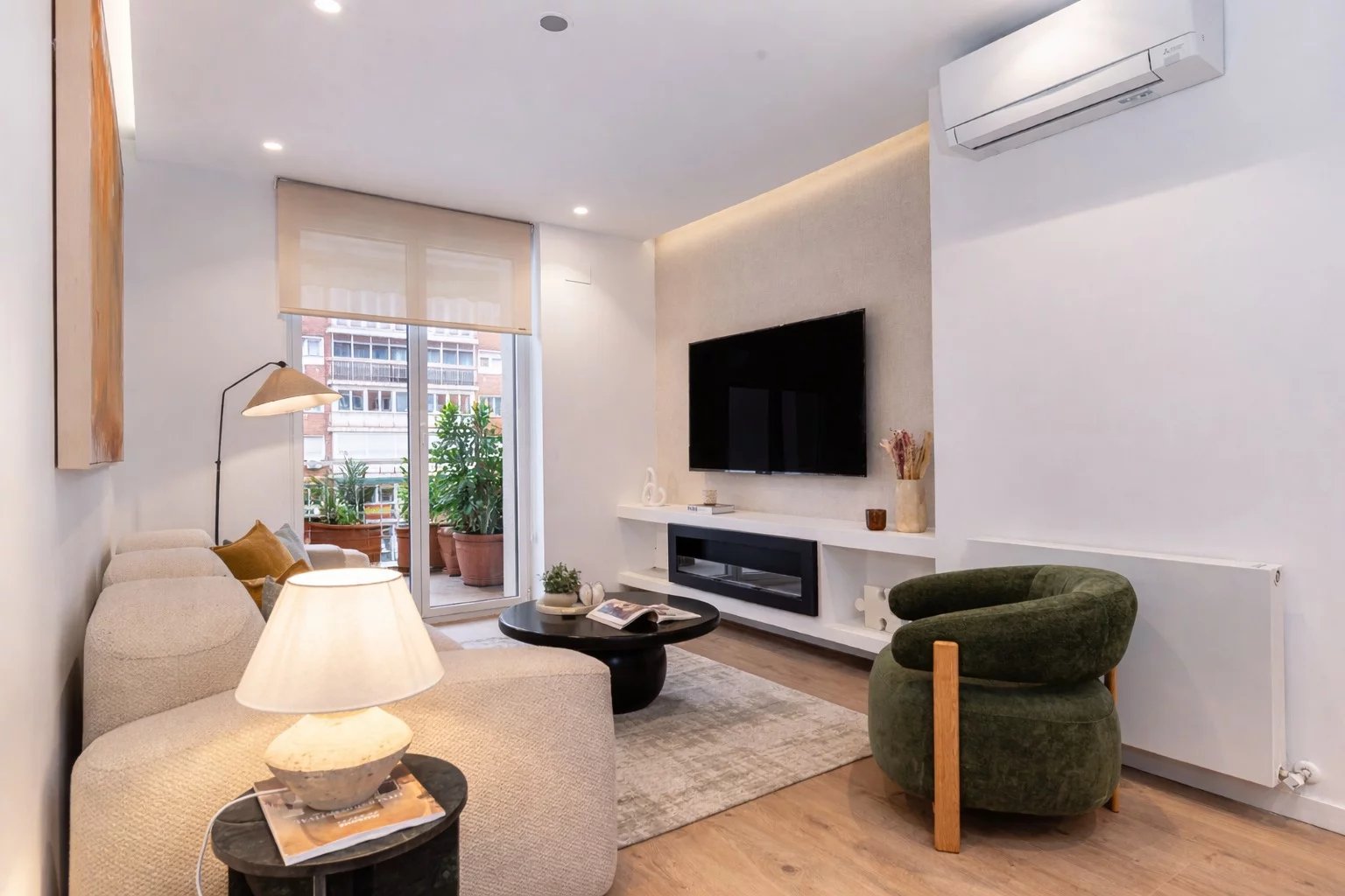 Newly built homes in the heart of the Salamanca Neighborhood