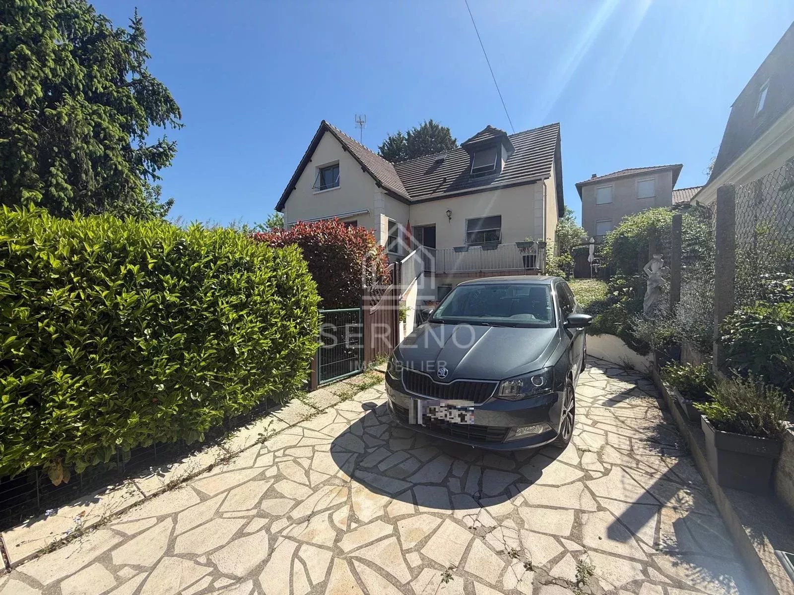 Agence immobilière de 