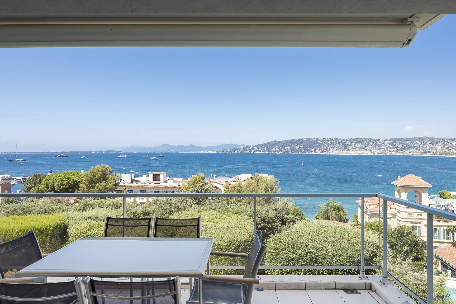 Sale Apartment Antibes Cap d'Antibes