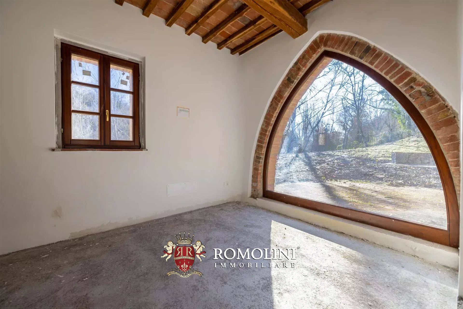 6 Bedroom Villa/Townhouse's Image 13