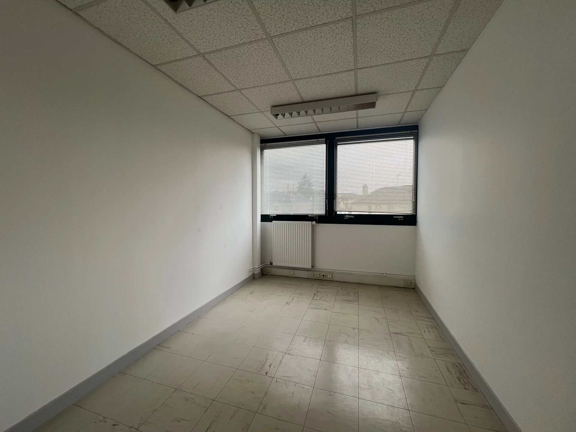Local professionnel - Photo 3