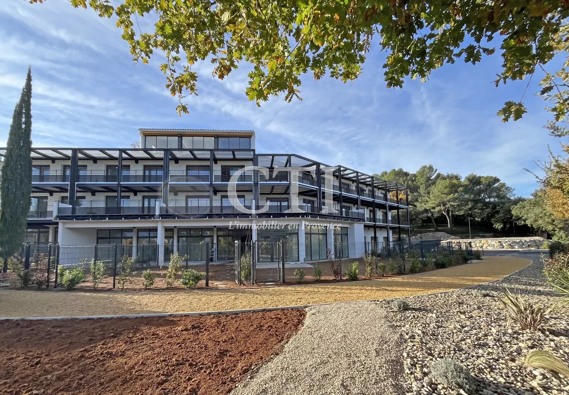 Agence immobilière de 