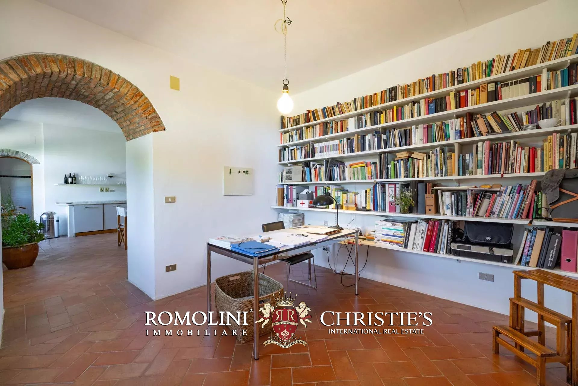 5 Bedroom Villa/Townhouse's Image 41