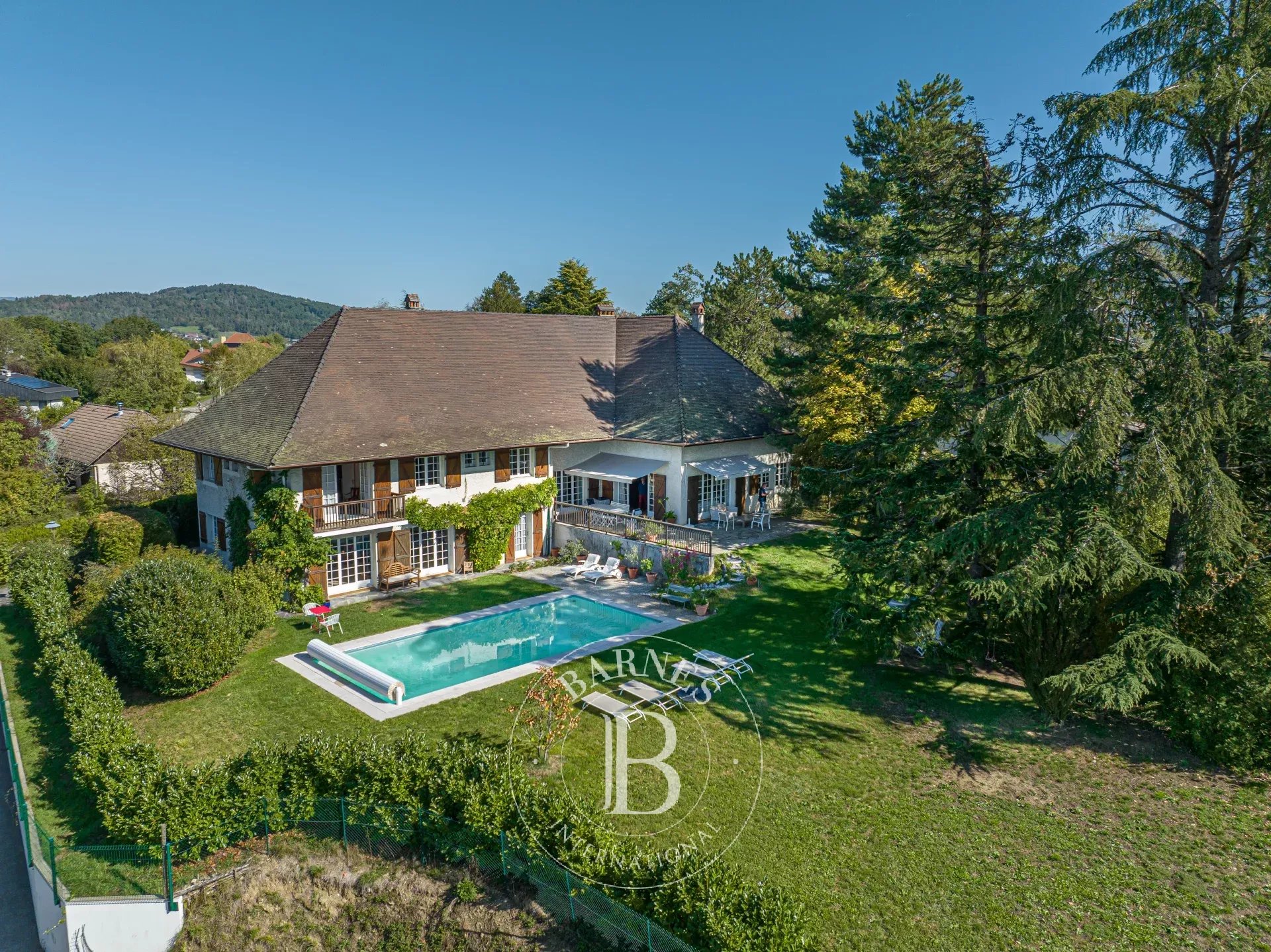 Villa Annecy-le-Vieux  -  ref 83406582 (picture 2)