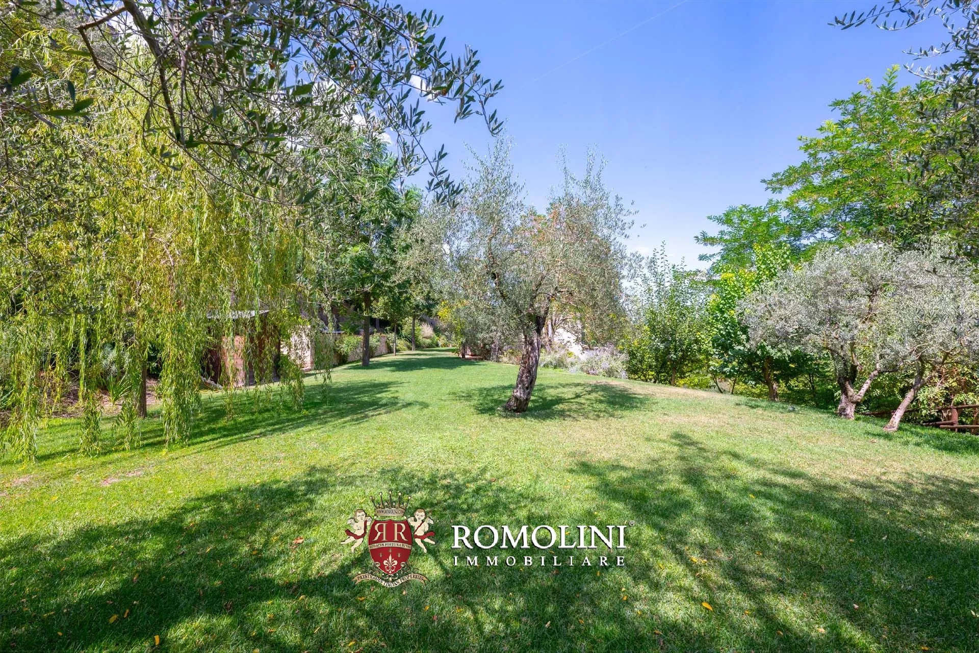 4 Bedroom Villa/Townhouse's Image 7