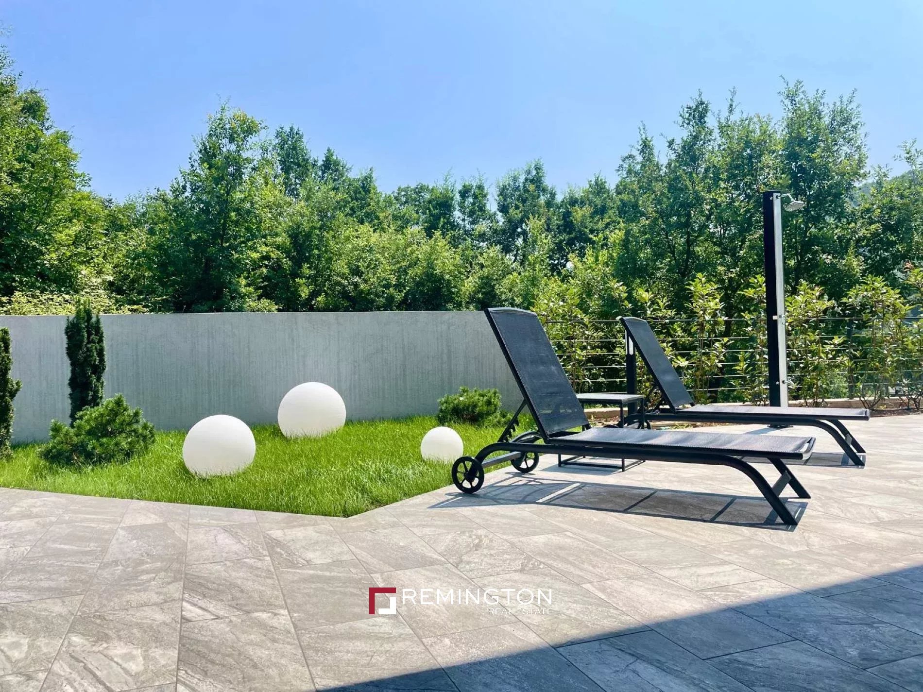 4 Bedroom Villa/Townhouse's Image 6