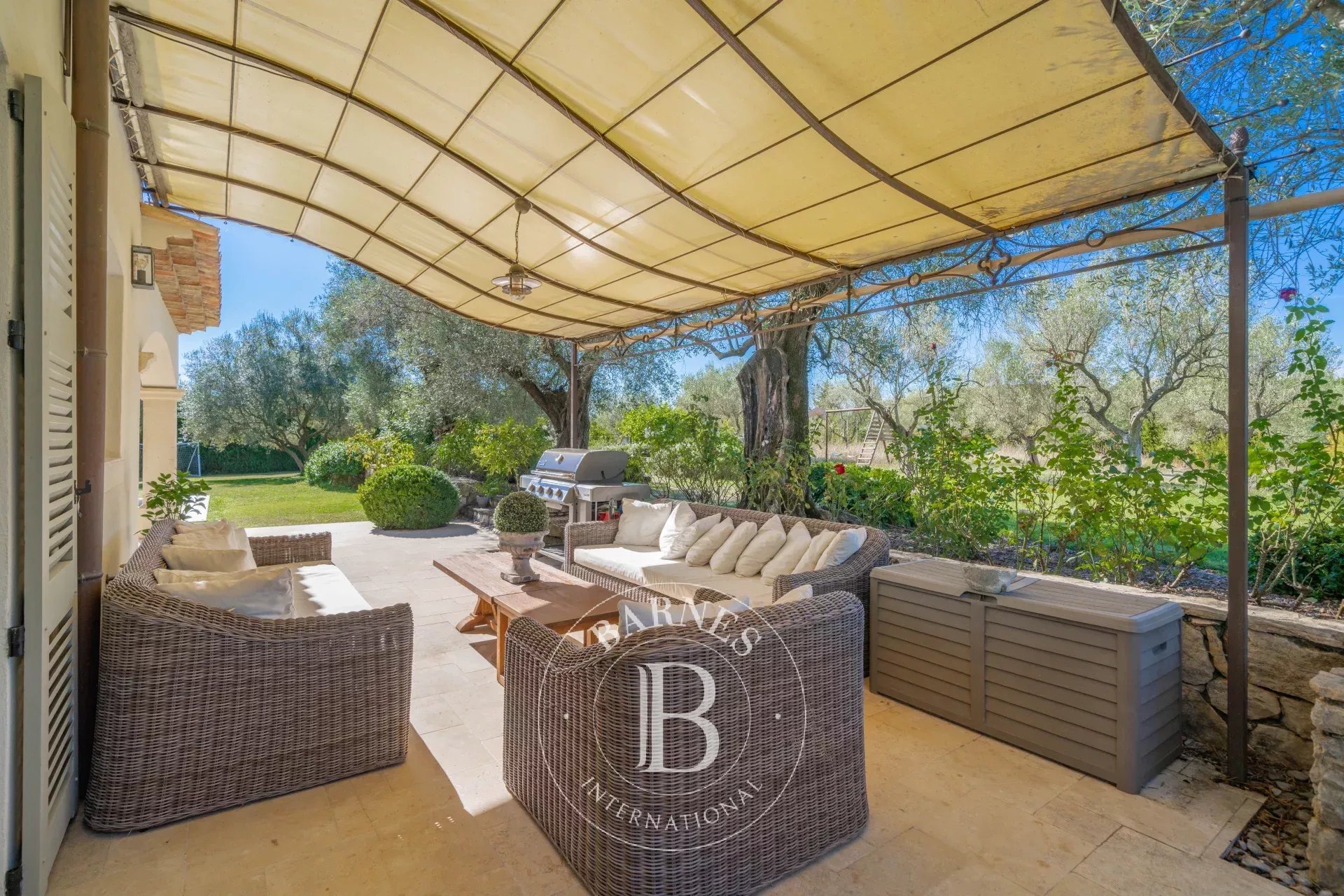 Ev Mougins - picture 14