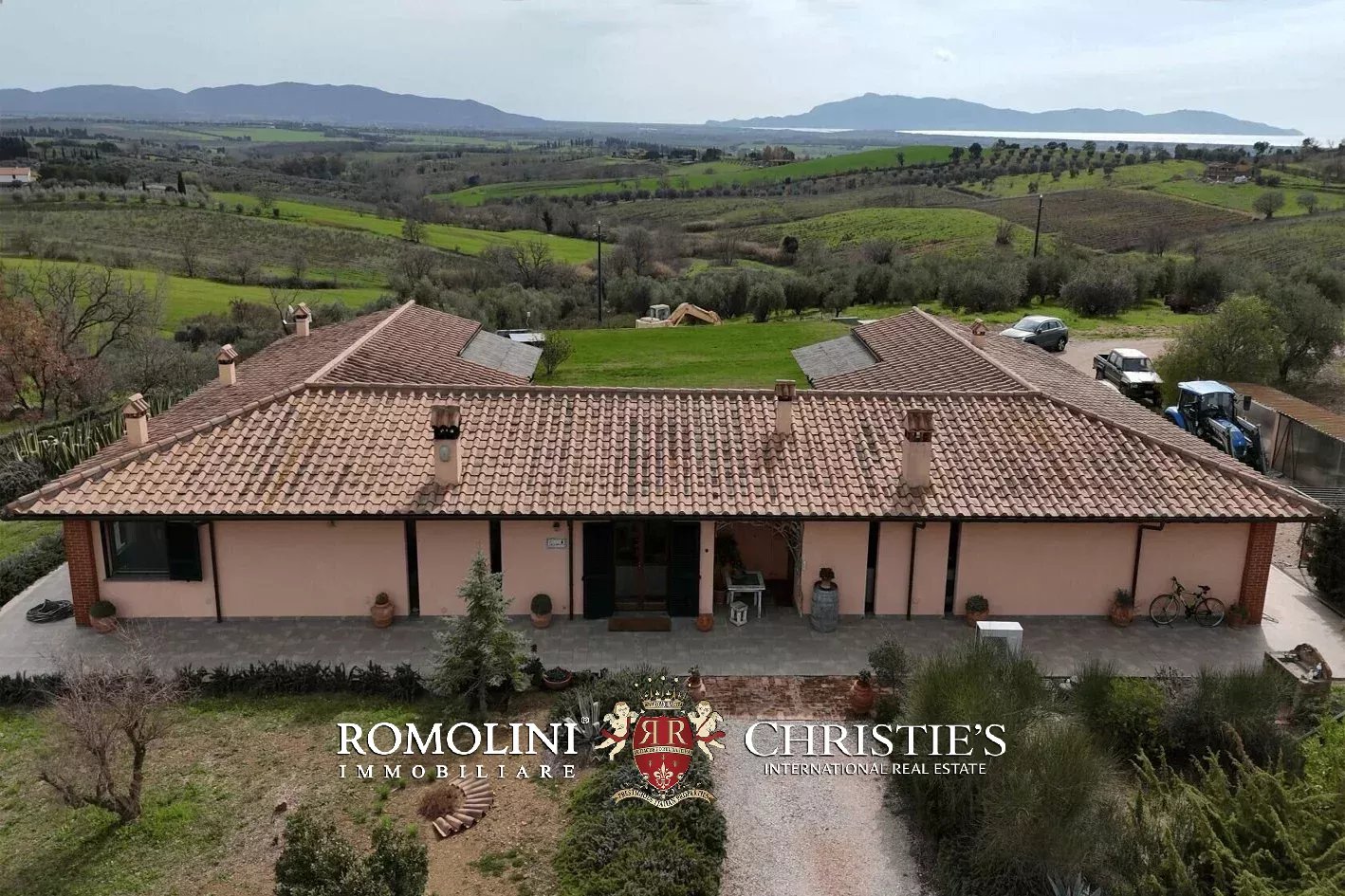 3 Bedroom Vineyard's Image 35
