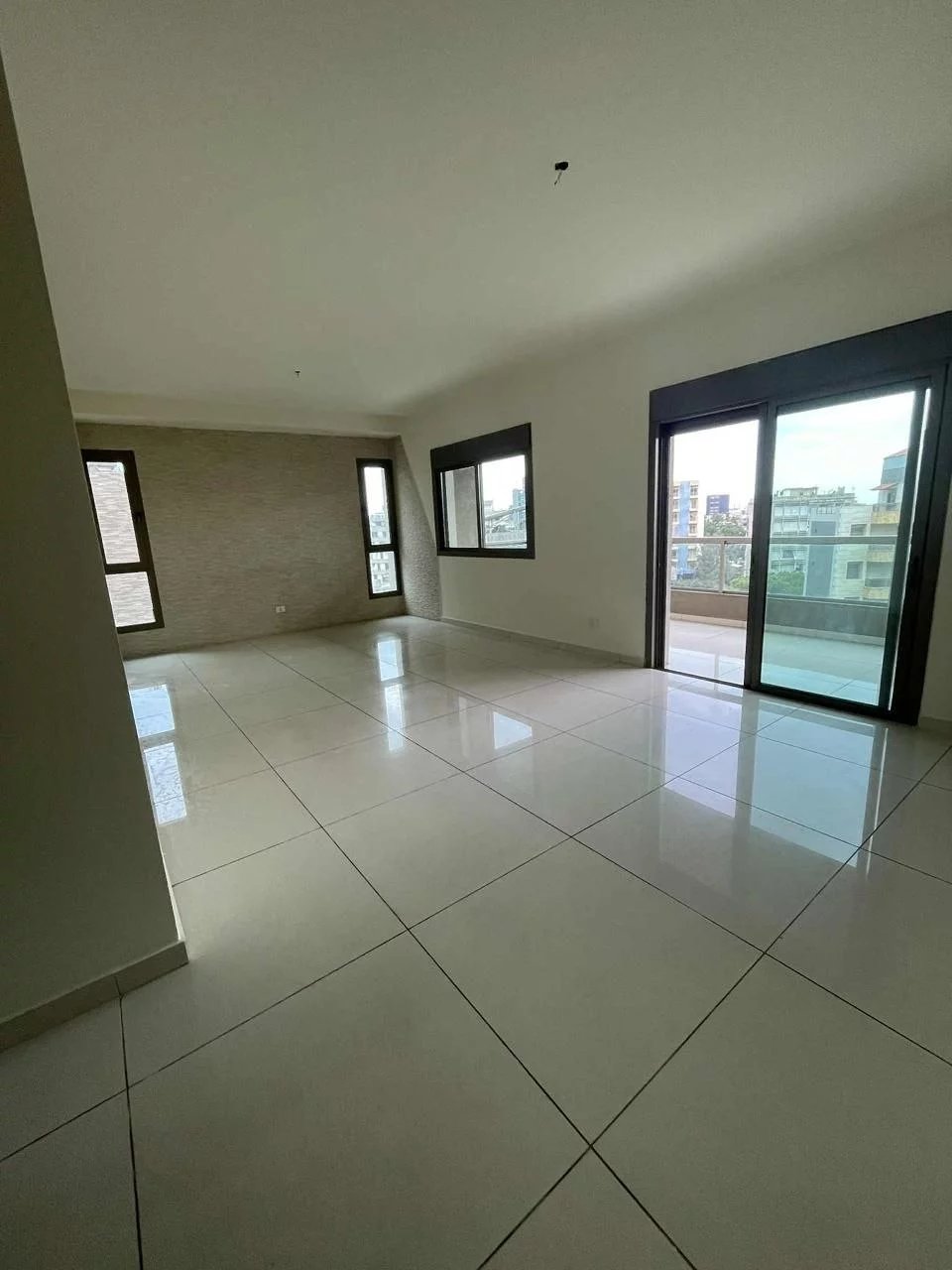 Sabtiye -  Spacious Apartment for RENT.