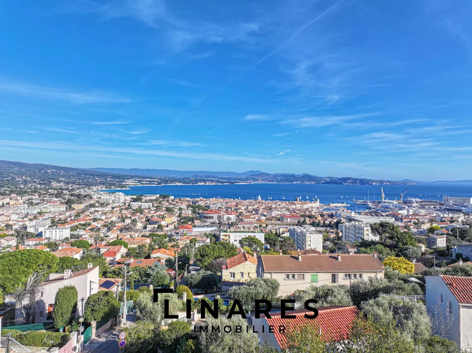 LA RAVISSANTE - Villa T3 de 116m2 + Terrasse 26m2 + Jardin + Vue mer - 13600 La Ciotat