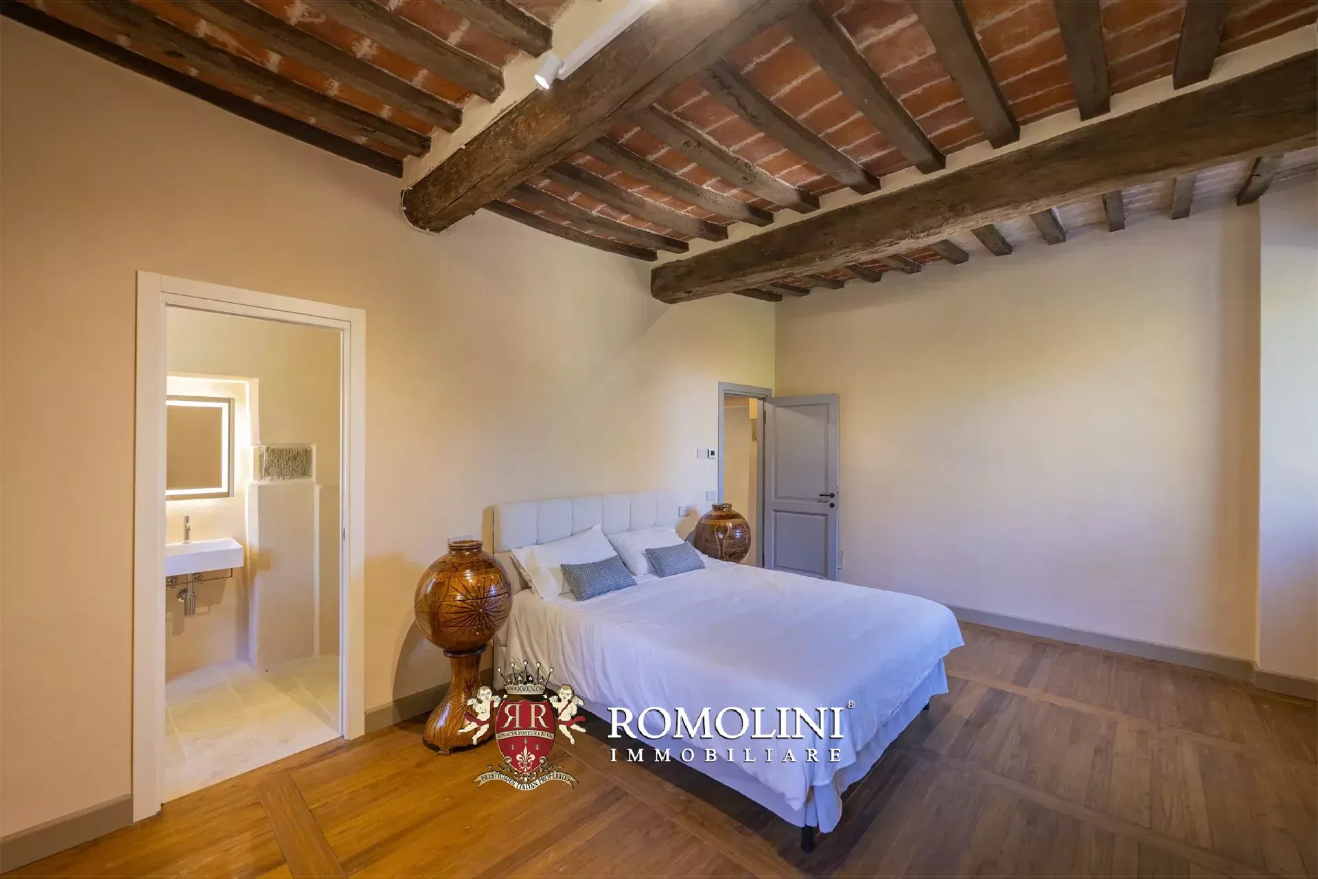 4 Bedroom Villa/Townhouse's Image 48