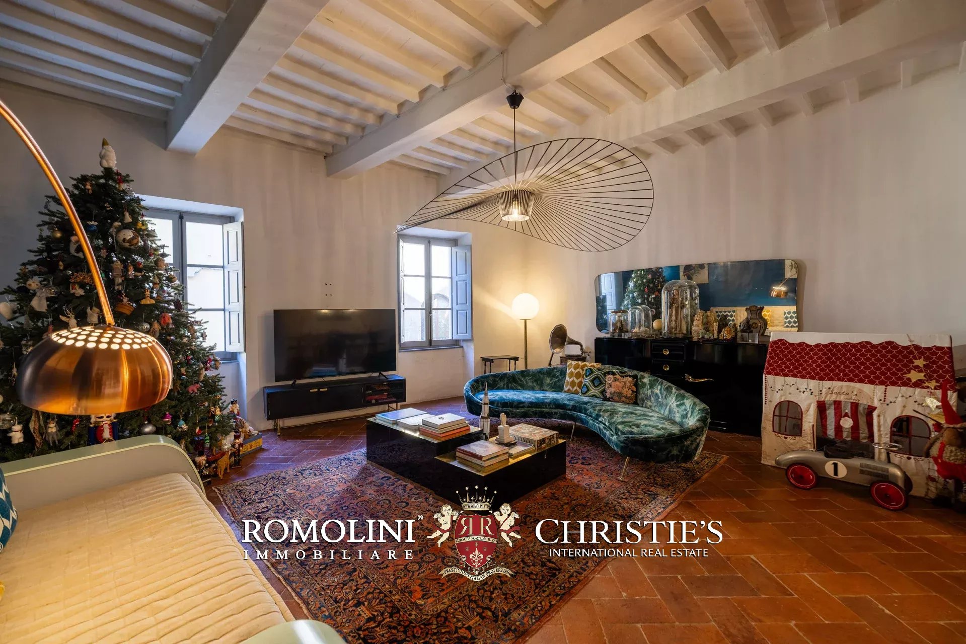 CASA CON GIARDINO IN VENDITA NEL CENTRO STORICO DI AREZZO