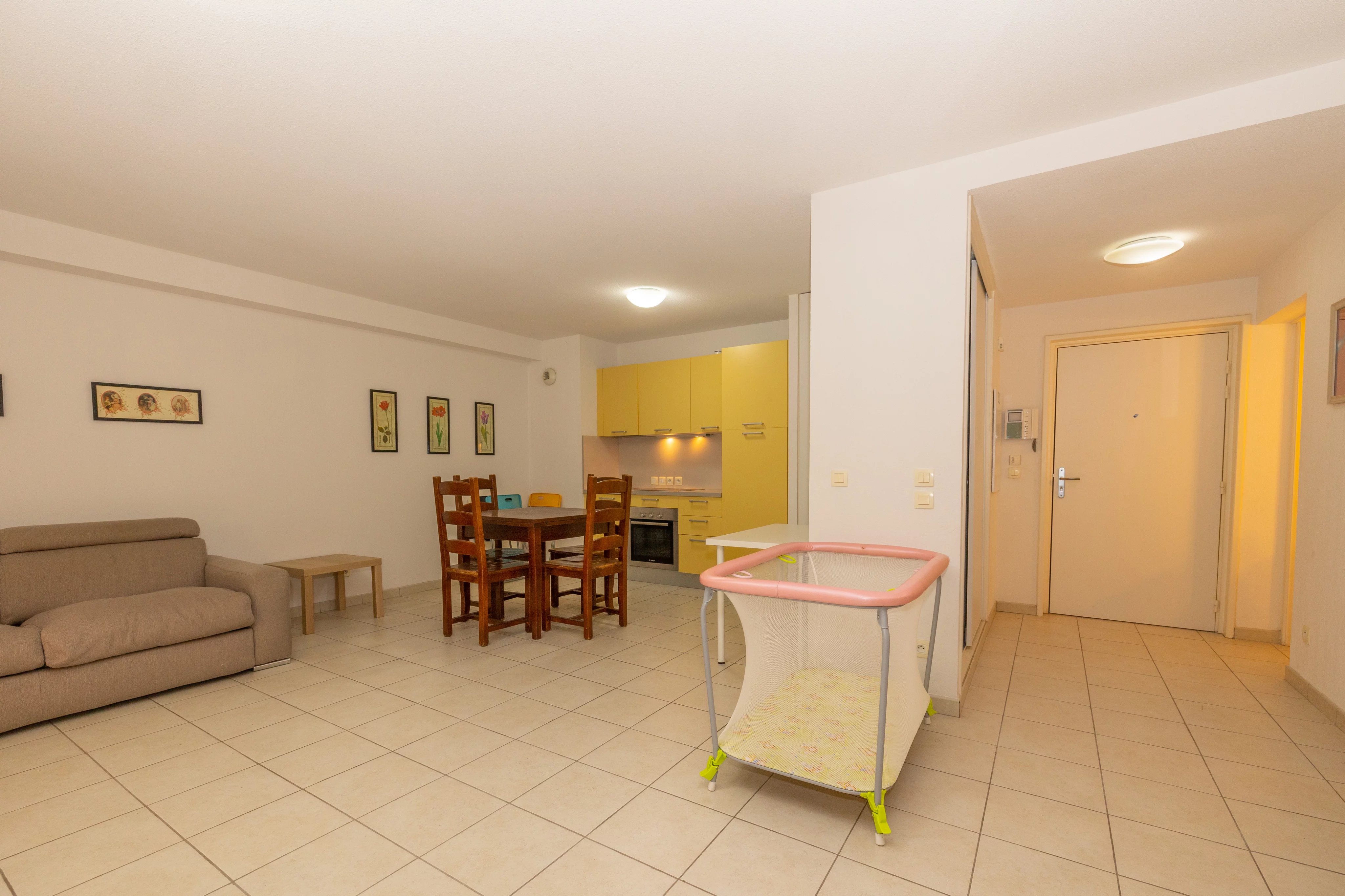Bel appartamento di 2 locali con terrazza a Menton Garavan