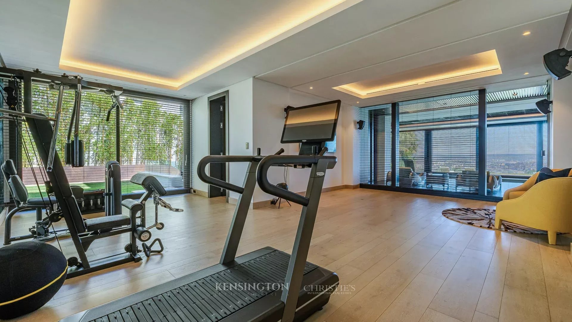 4 Bedroom Villa/Townhouse's Image 22