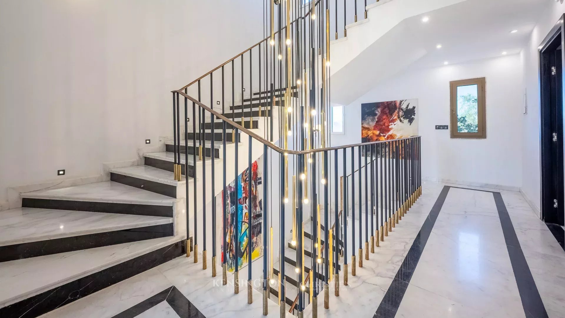 4 Bedroom Villa/Townhouse's Image 36