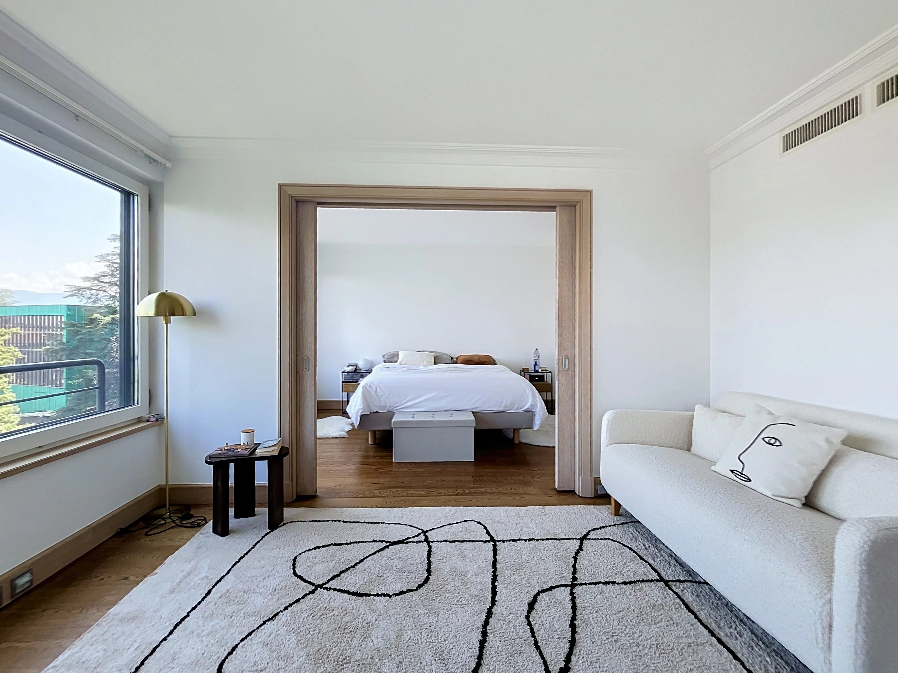 Superb 5.5-room penthouse apartment in the city center