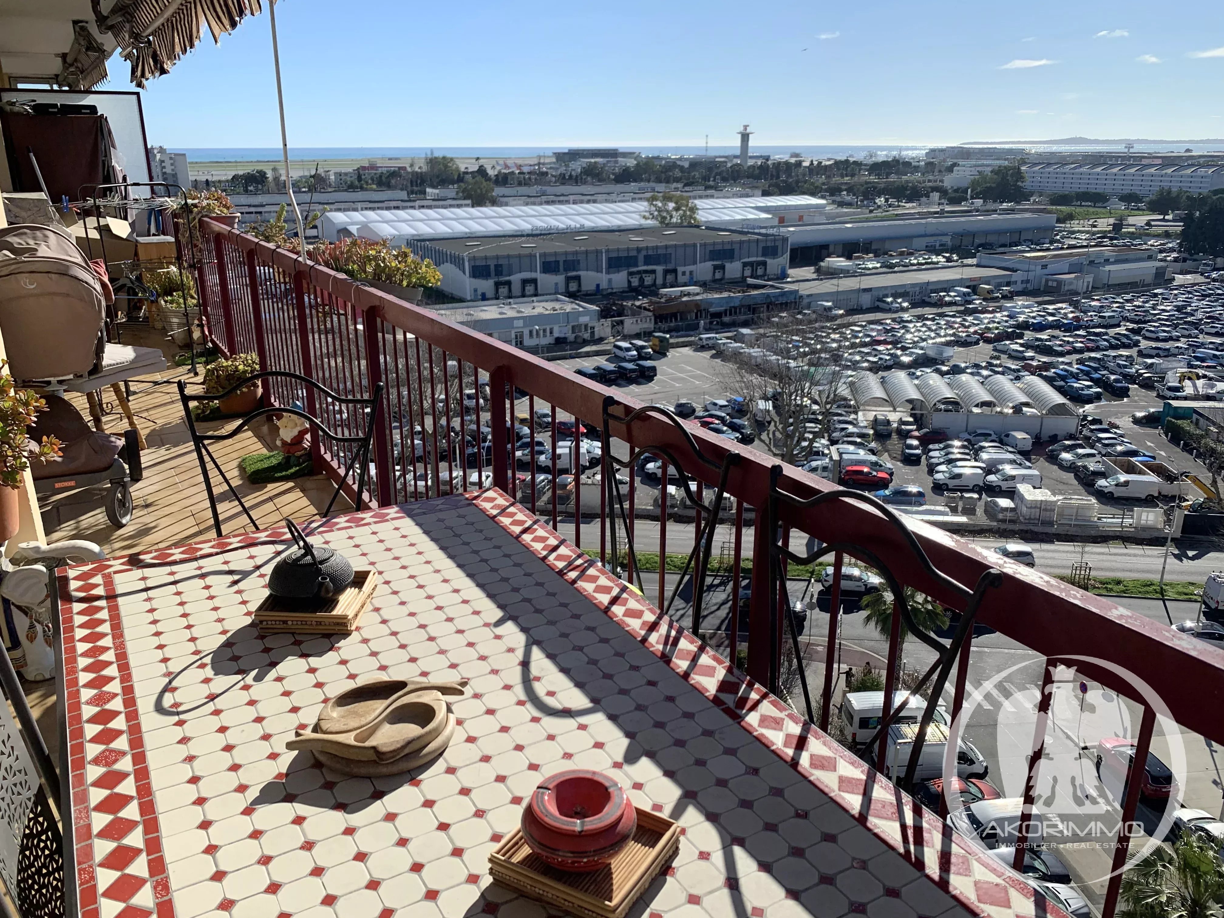 <span class='fw-semibold text-nowrap'>Appartamento</span>  - <span class='text-nowrap'>4 stanze</span>  - <span class='text-nowrap'>75.89 m²</span> - <span class='text-nowrap'> &l