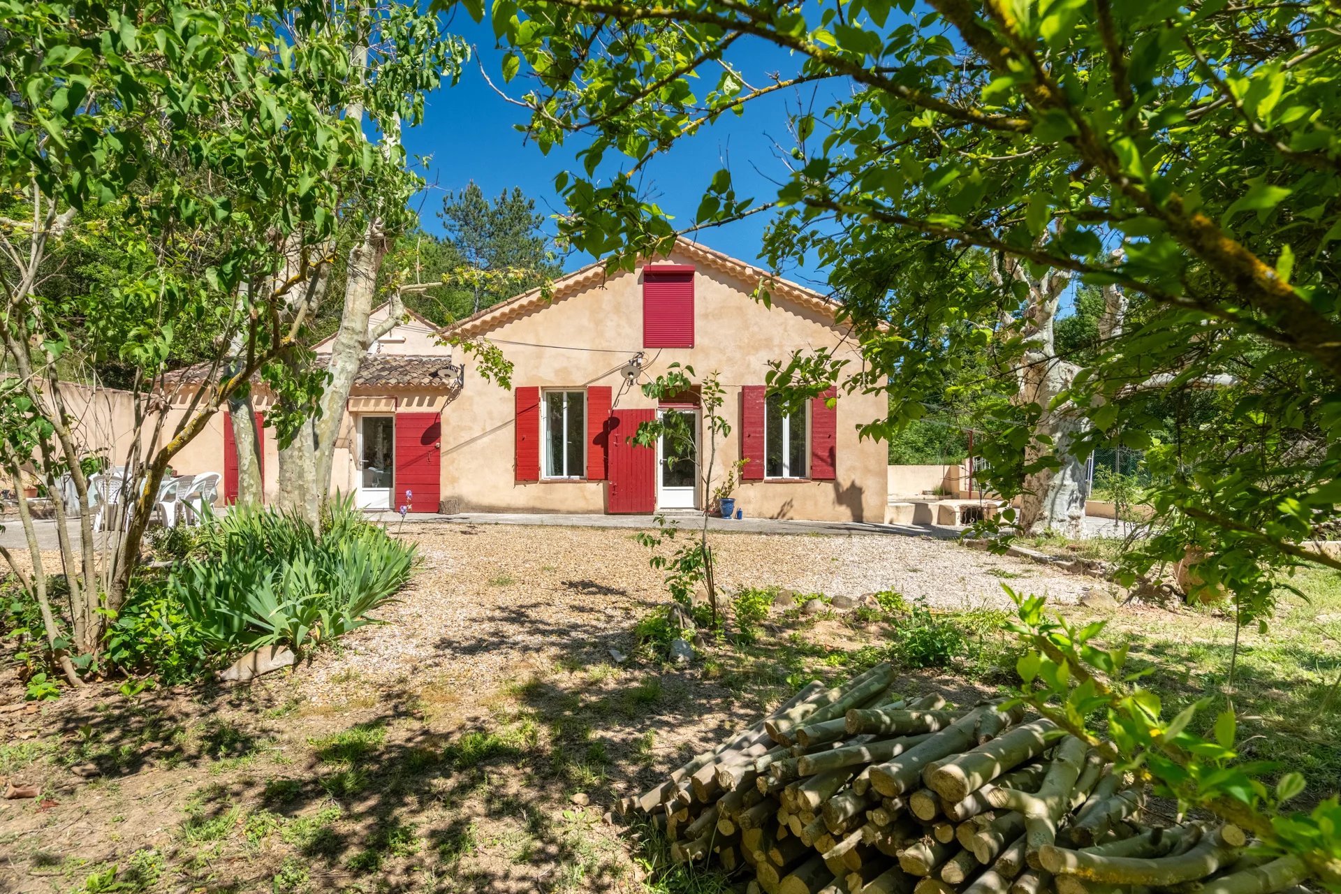 MEYREUIL MAISON  ANCIENNE 150 M²
