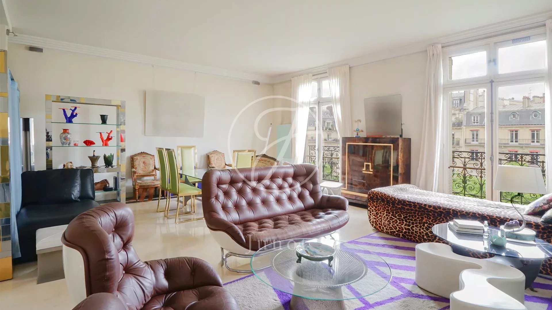 Paris 16e - GEORGES MANDEL - Appartement à vendre - 5 pièces - 189m² Carrez - 3 chambres  -  Étage élevé.