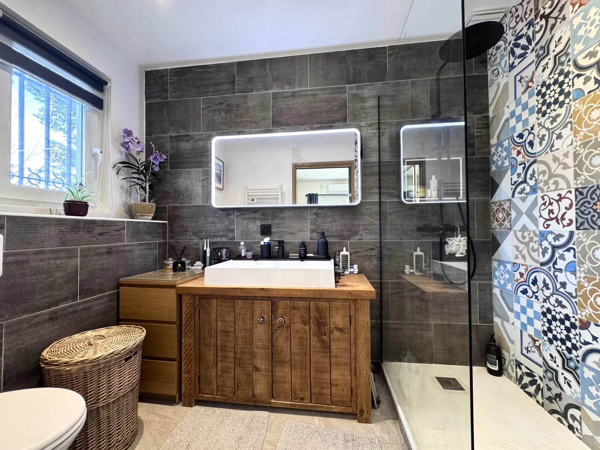 ENTRECASTEAUX RENOVATED VILLA