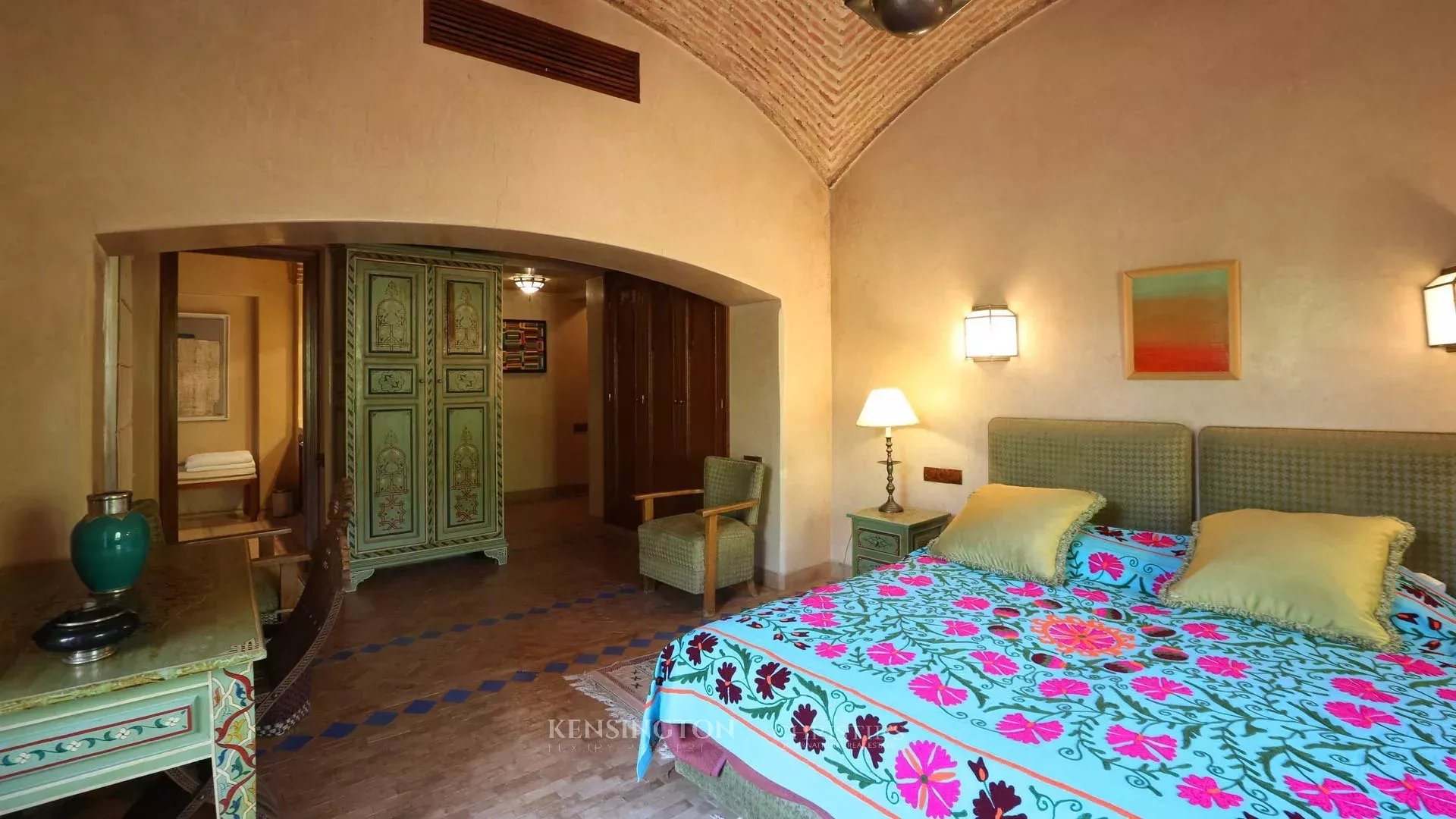 8 Bedroom Villa/Townhouse's Image 30
