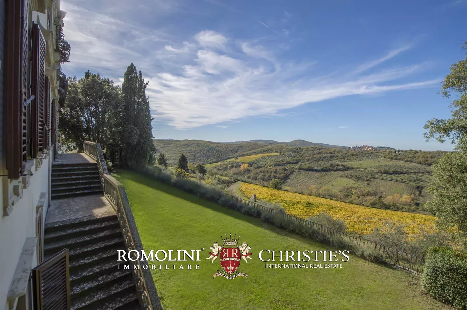 LUXURY HISTORICAL VILLA FOR SALE IN RADDA IN CHIANTI, TUSCANY