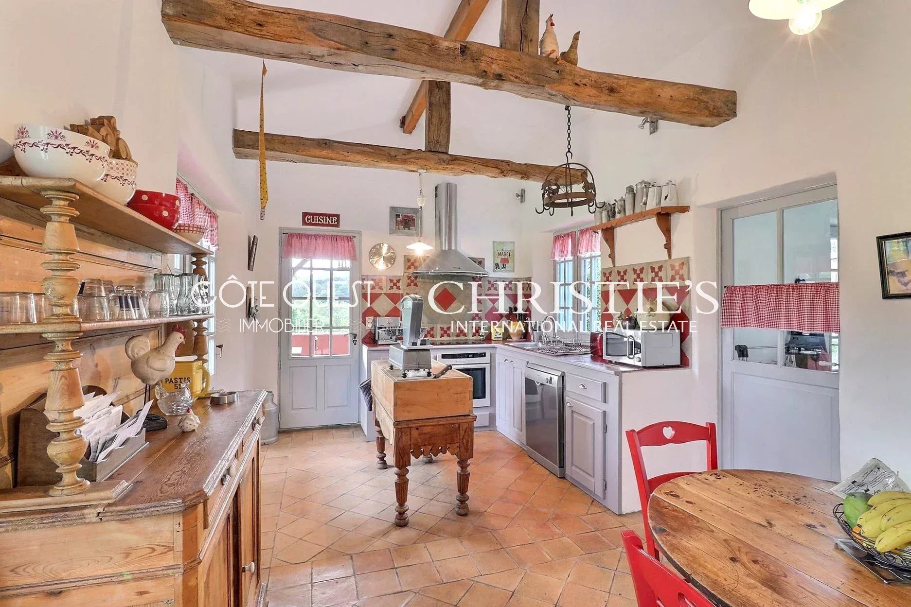 4 Bedroom Villa/Townhouse's Image 8