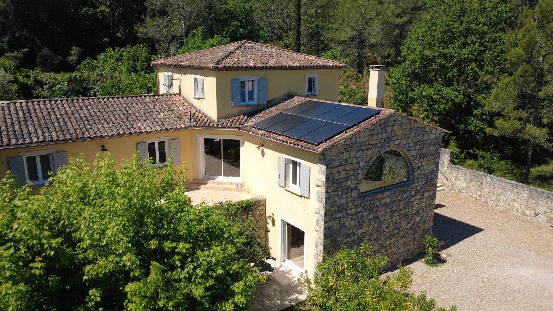Fabulous 4 bedroom house with large Independent Studio and Swimming Pool - Fayence