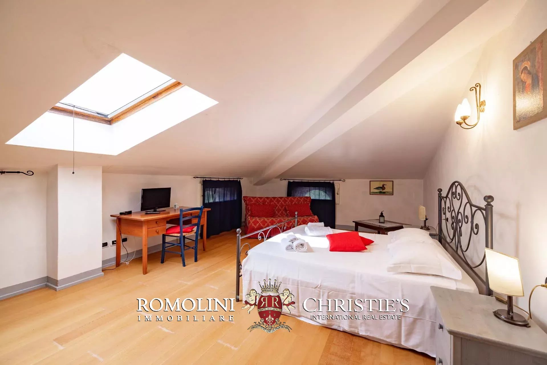 15 Bedroom Villa/Townhouse's Image 72