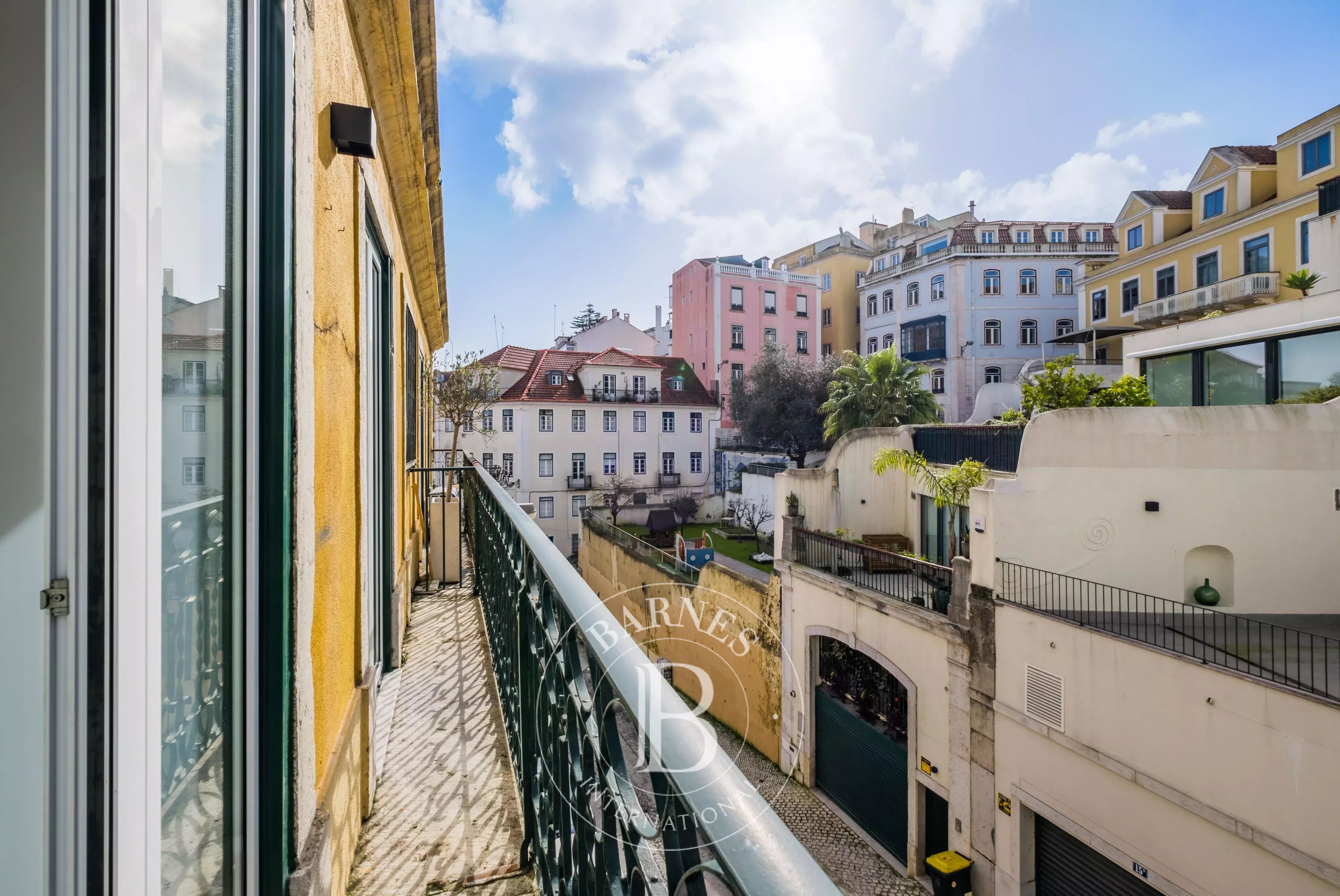 86665887 – Lisboa