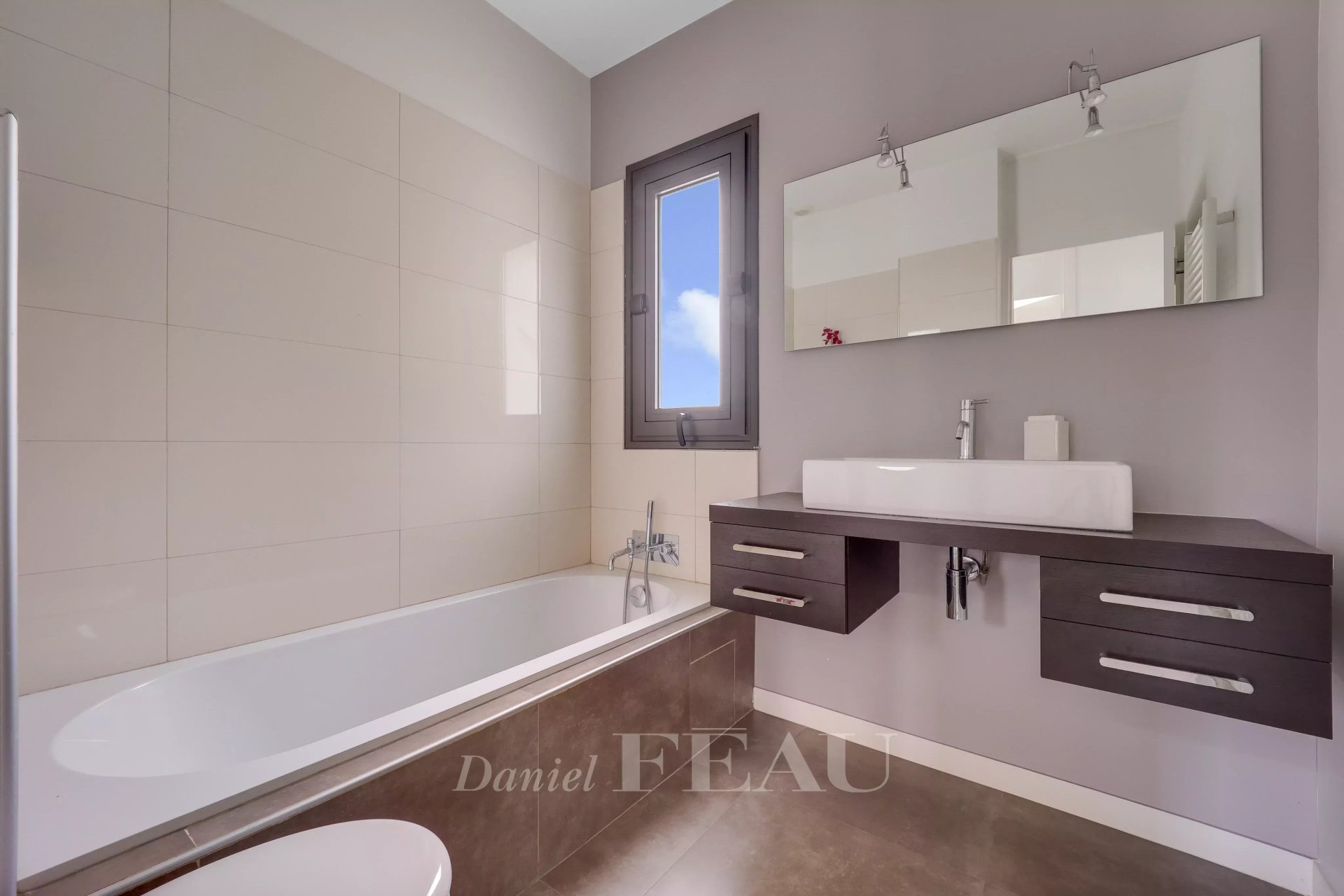 5 Bedroom Villa/Townhouse's Image 17