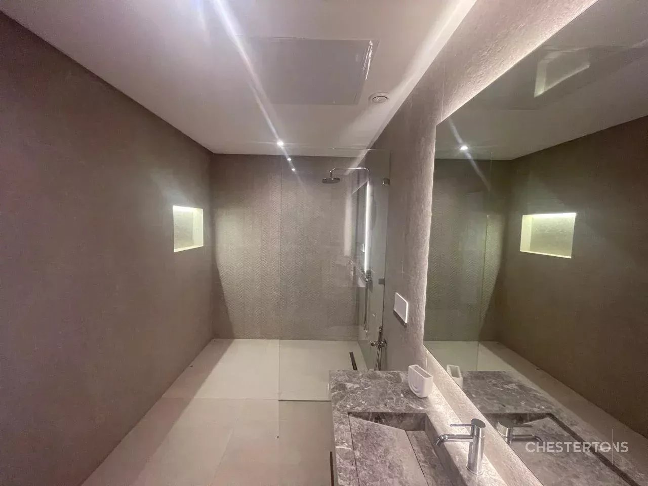  Image of Villa - 5 Bedrooms - 5 Bathrooms for Sale in Marrakech-Ménara-Marrakech-Morocco, Image 51