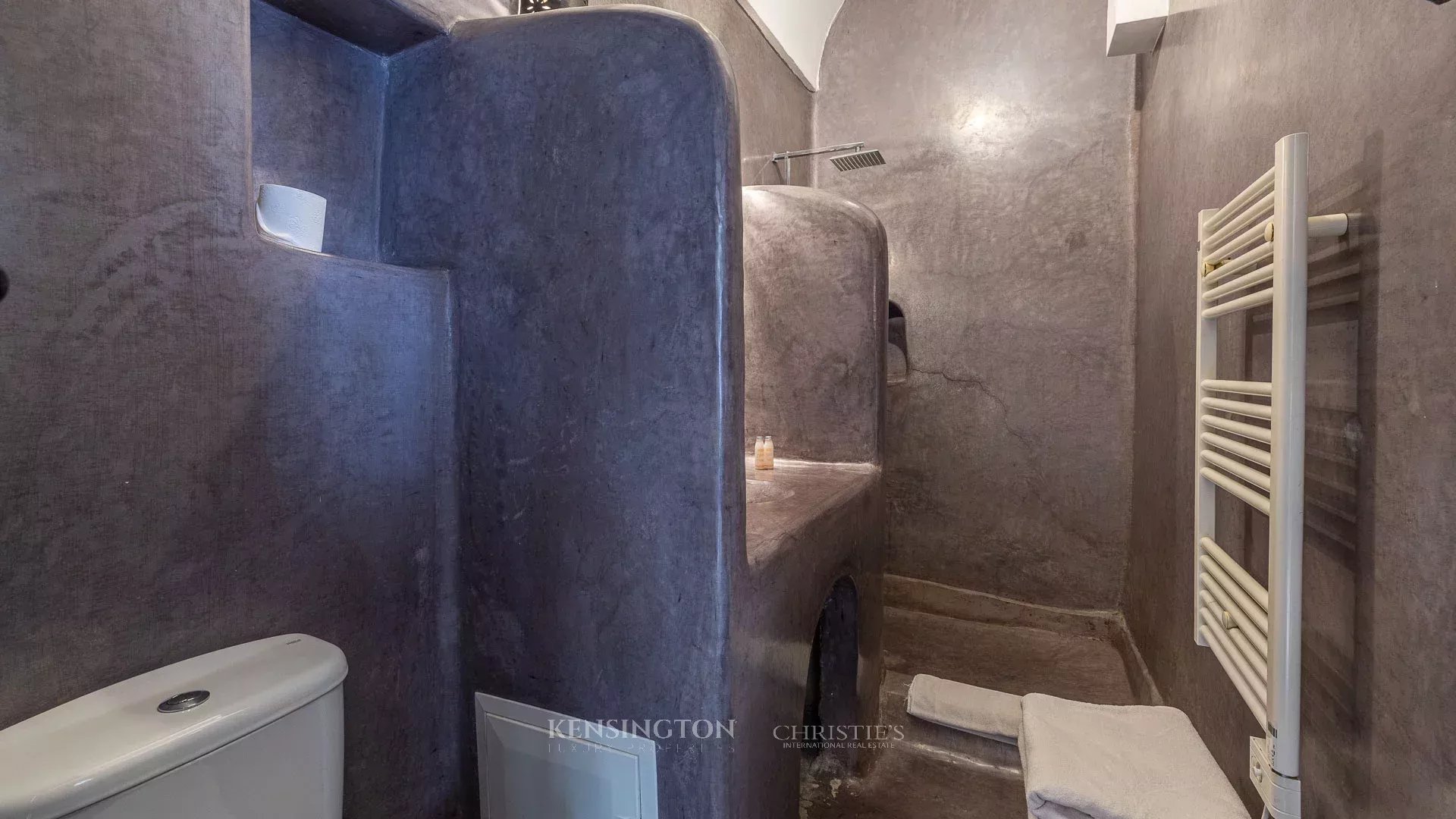 9 Bedroom Villa/Townhouse's Image 14