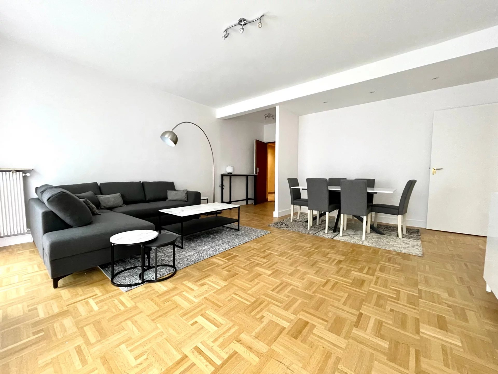 Location Appartement Paris 16ème Porte-Dauphine