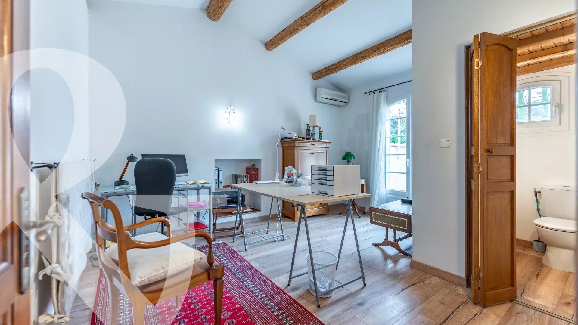 MAISON TYPIQUEMENT PROVENCALE