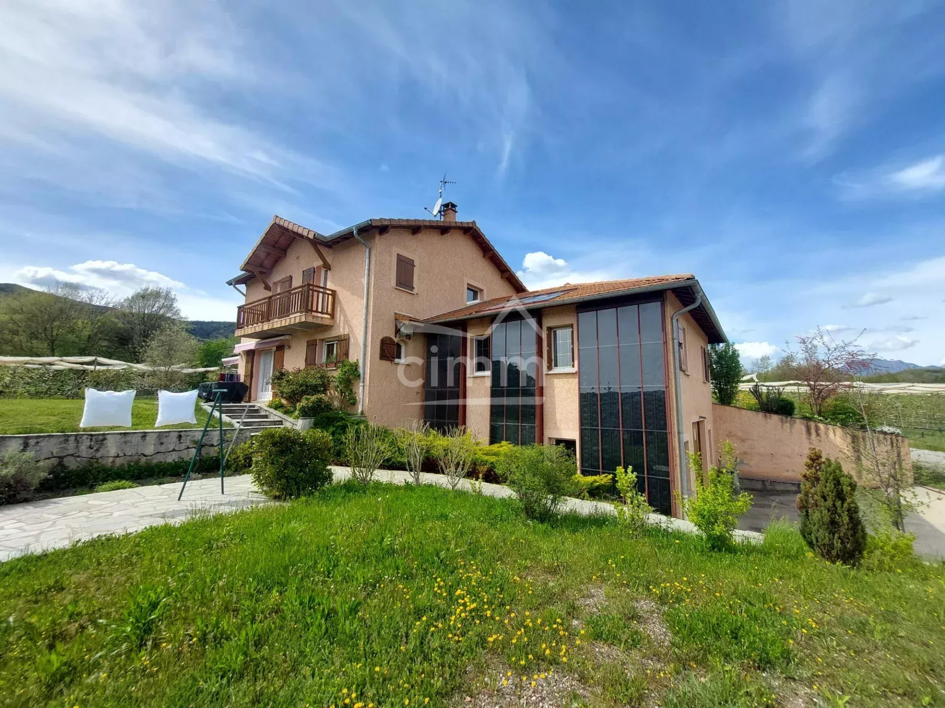 Agence immobilière de 