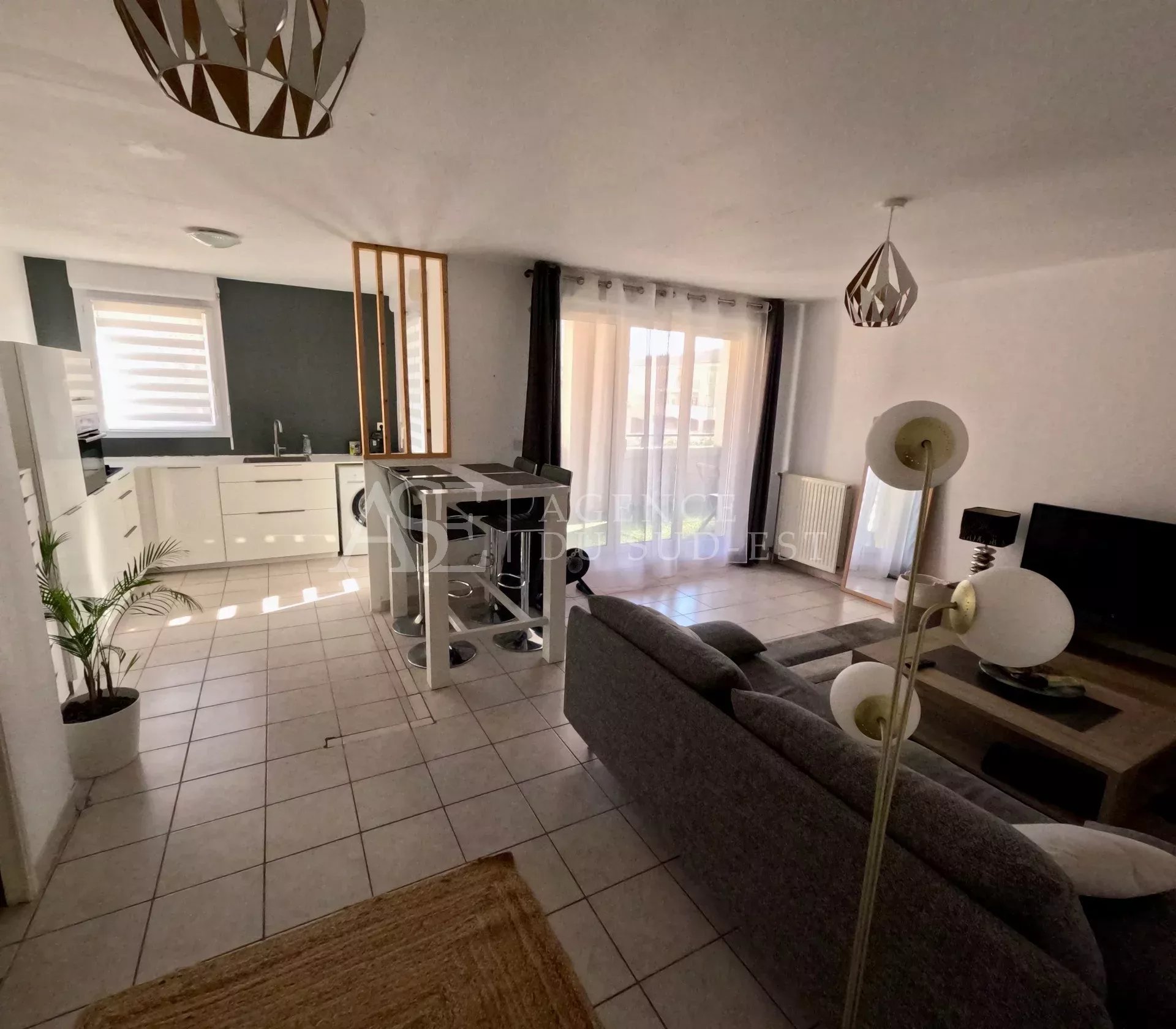 LOCATION TYPE 2 APPARTEMENT VIDE SUR VENELLES