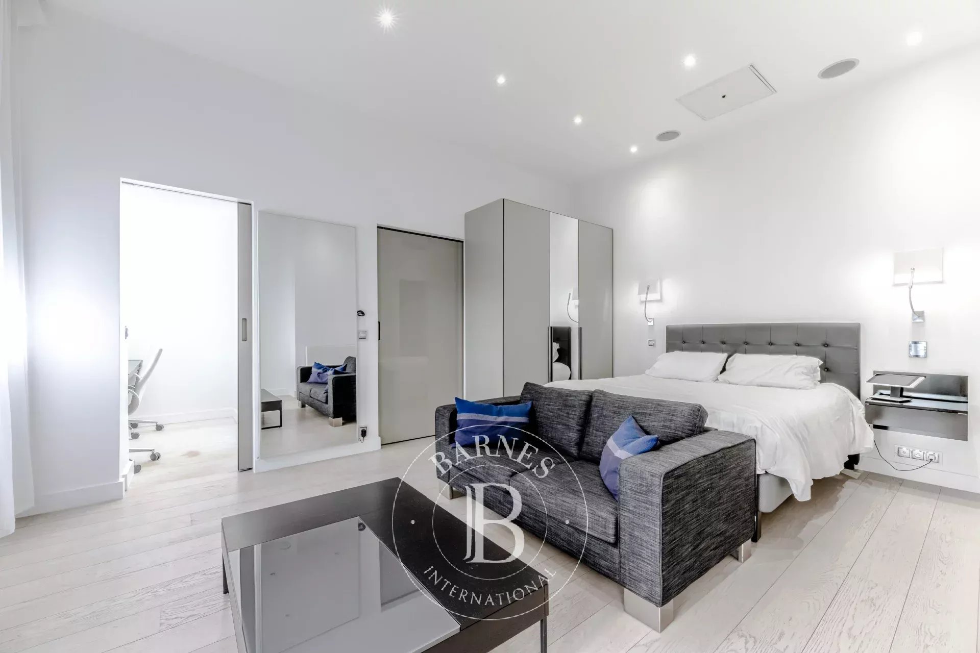 Paris  - Apartment 9 Bedrooms - picture 13
