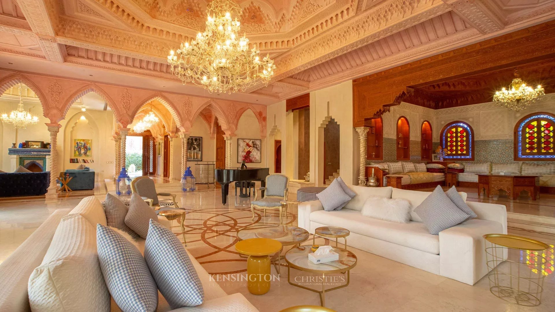 5 Bedroom Villa/Townhouse's Image 8