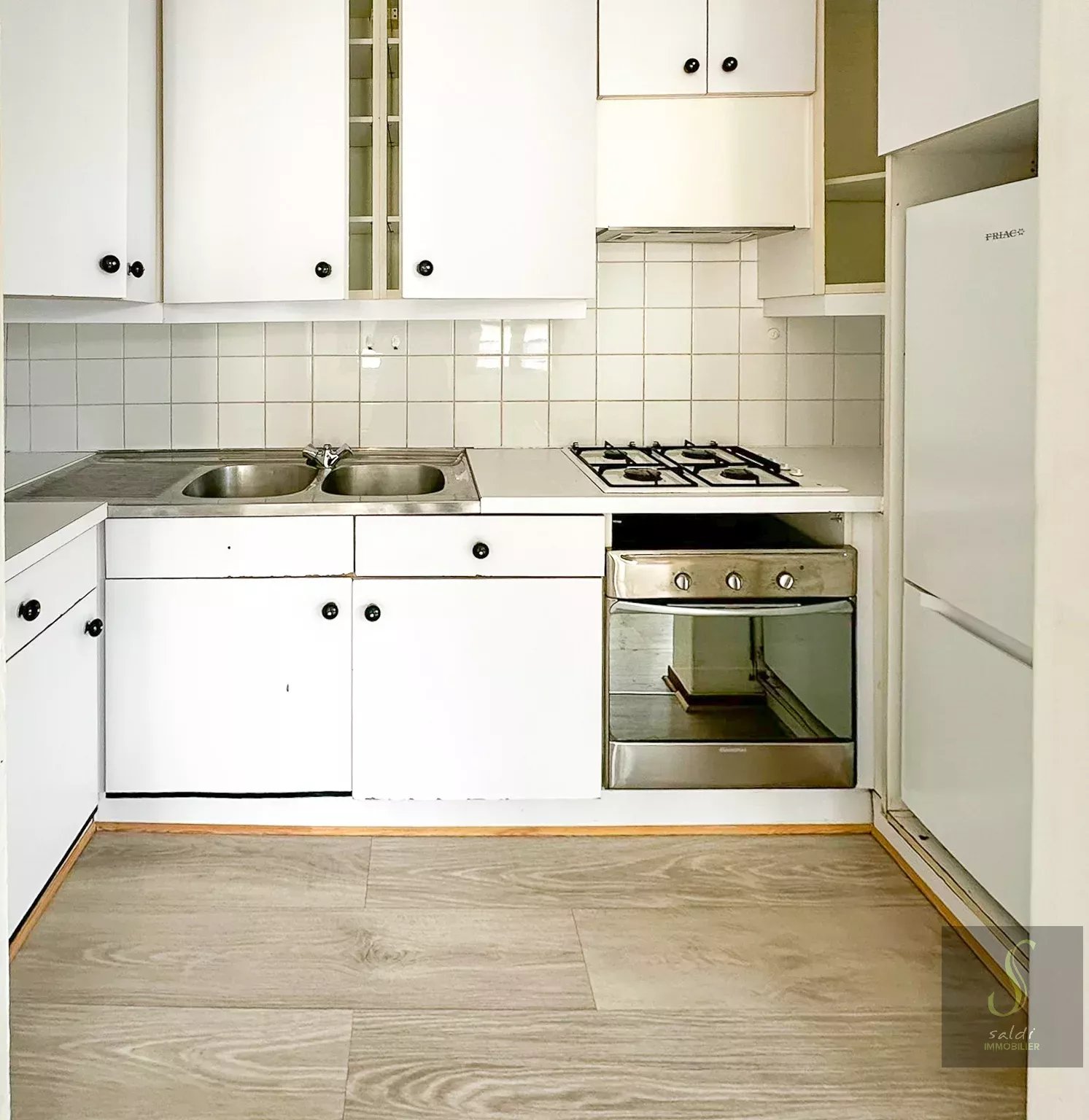 APPARTEMENT 1 CHAMBRE EN CENTRE VILLE DE BINCHE !