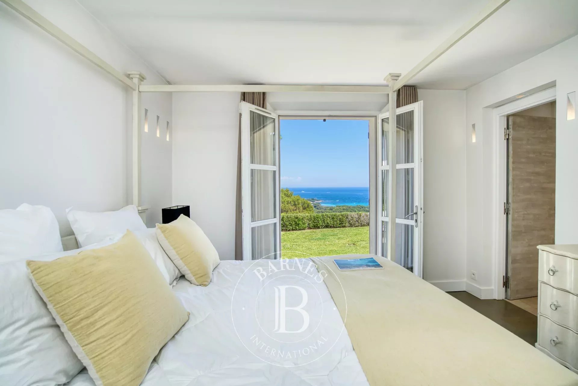 Villa Saint-Tropez  -  ref 3404696 (picture 2)