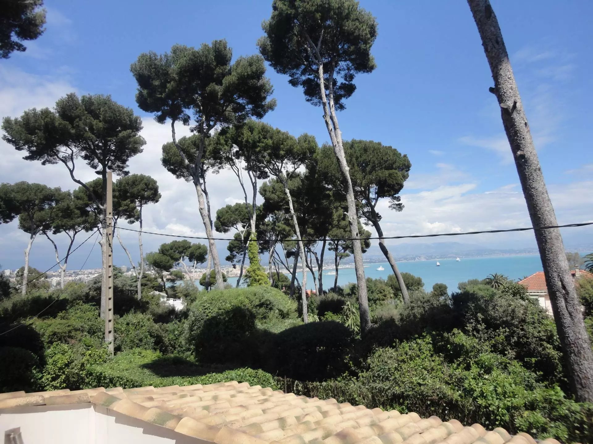 Proches des plages de la Salis, jolie Provençale avec 5 chambres au Cap d'Antibes