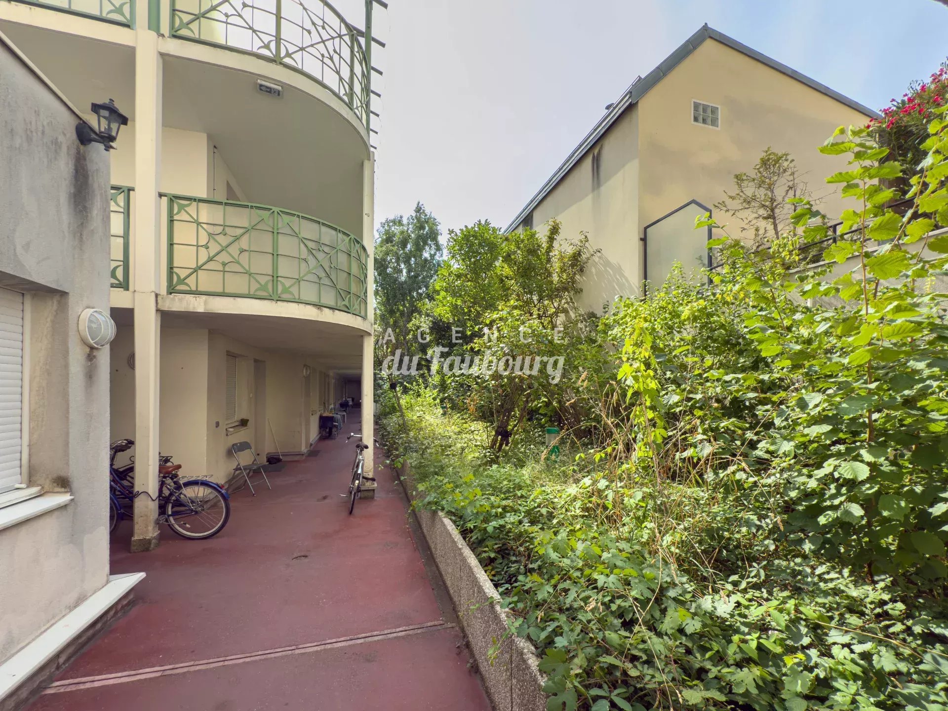 Agence immobilière de 