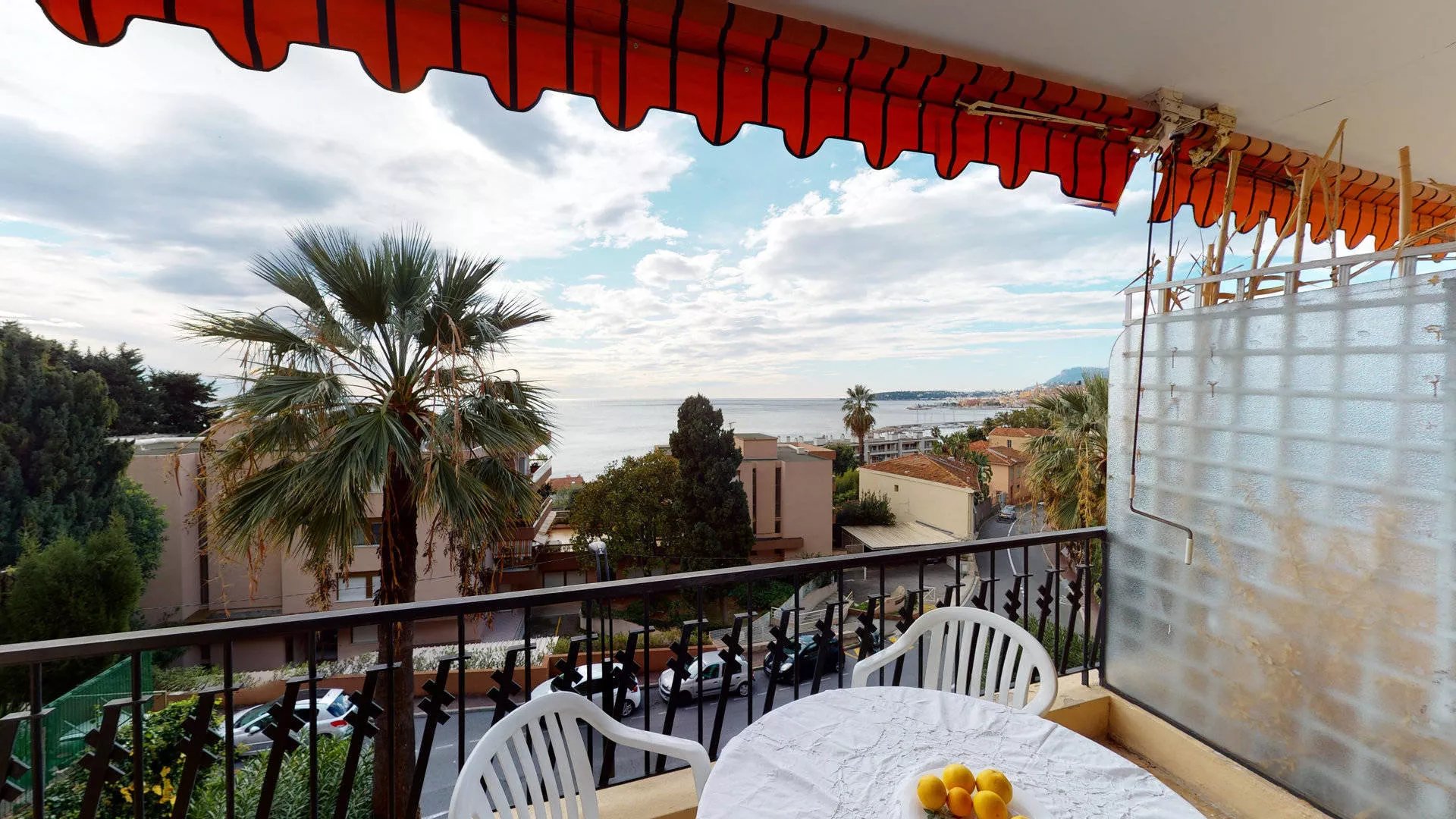 MENTON, Boulevard de Garavan