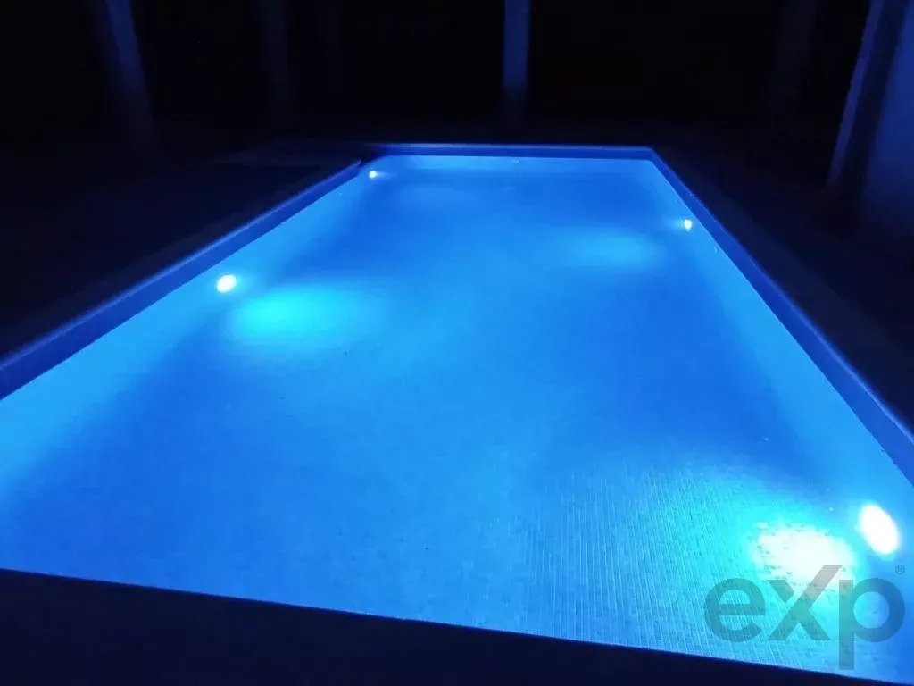 5-Bedroom Villa (2 x 3-Bedroom + 1 x 2-Bedroom Units) 86873882 image 54