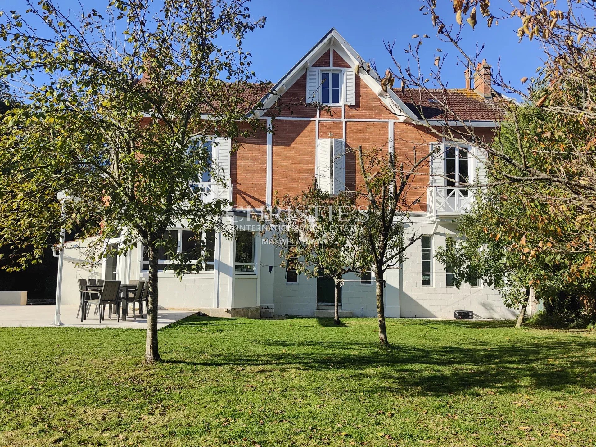 5 Bedroom Villa/Townhouse's Image 13